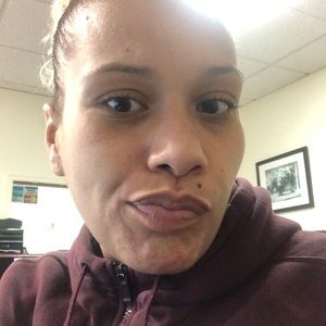 Meet your Posher, Vivika